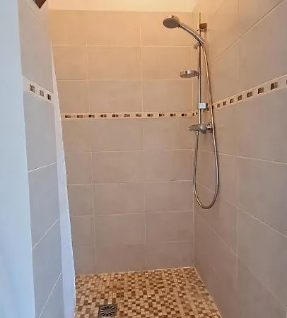 L'authentic- Petit-dejeuner Inclus - Cosy - Calme Appartement *