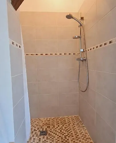 L'authentic- Petit-déjeuner Inclus - Cosy - Calme Appartement *